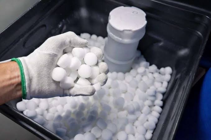 Salt delivery and replenishment services